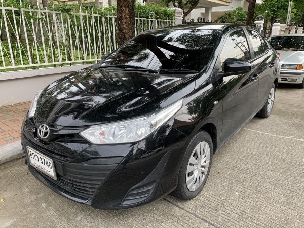 Toyota Yaris Ativ 1.2J 2019 สีดำ มือเดียว